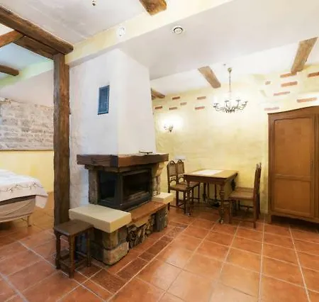 Apartment Rustic-style Studio